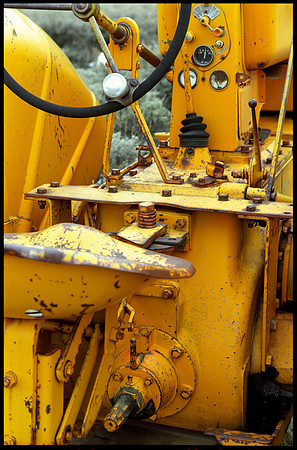 frame 22-yellow tractor