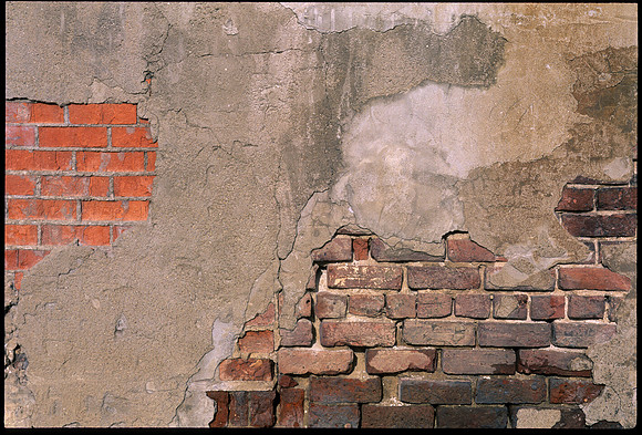 frame 19-old alley wall