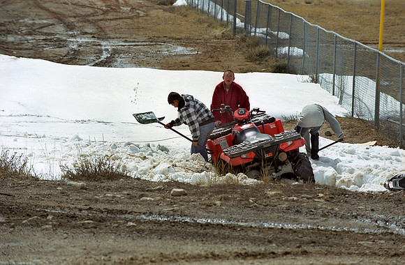 frame 35-digging out
