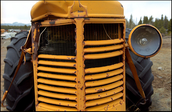 frame 26-yellow tractor