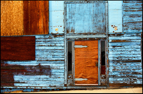 frame 33-blue wall